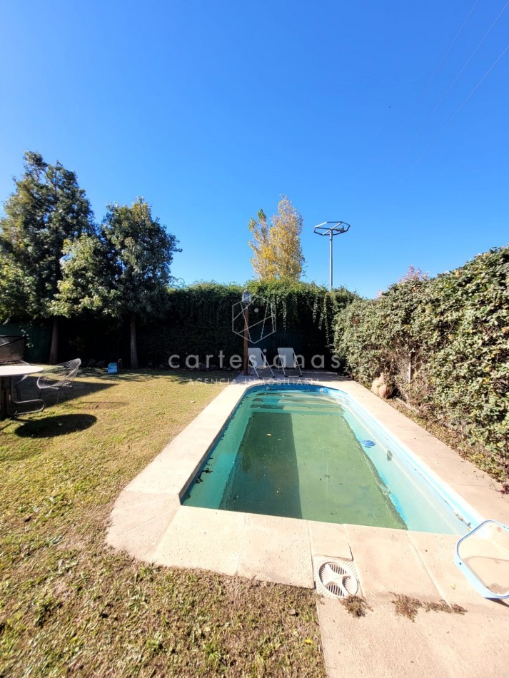 MORADA, VILLA URBANA. CASA DE 2 DORM , 2 BAÑOS, PILETA. APTO CREDITO HIPOTECARIO
