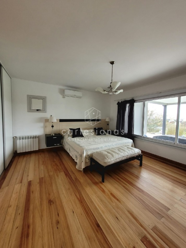 COUNTRY LA RUFINA CASA DE 4 DORM