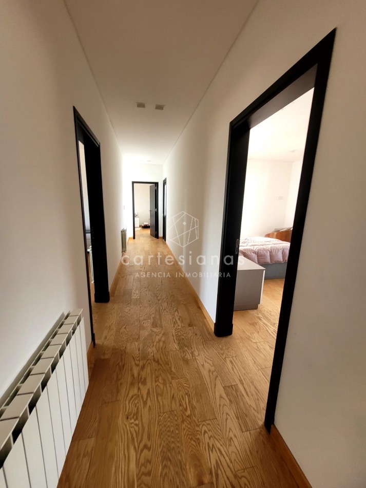 PREMIUM! CASA 4 DORM EN CAUSANA. 650 MTS CUB, 5000 MTS LOTE