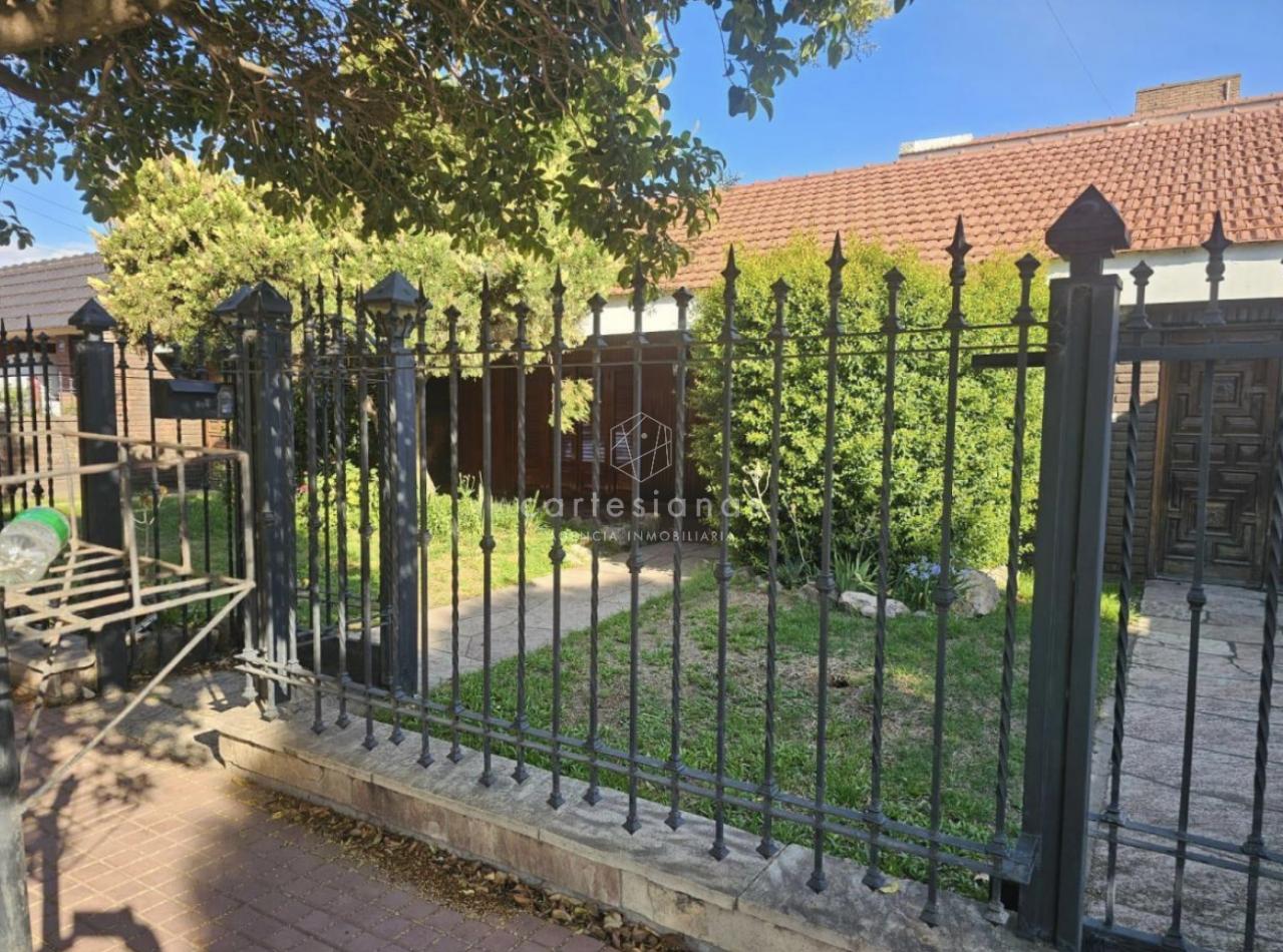 CASA DE 4 DORM A MTRS DE RAFAEL NUÑEL Y EMILIO PETTORUTI | TABLADA PARK