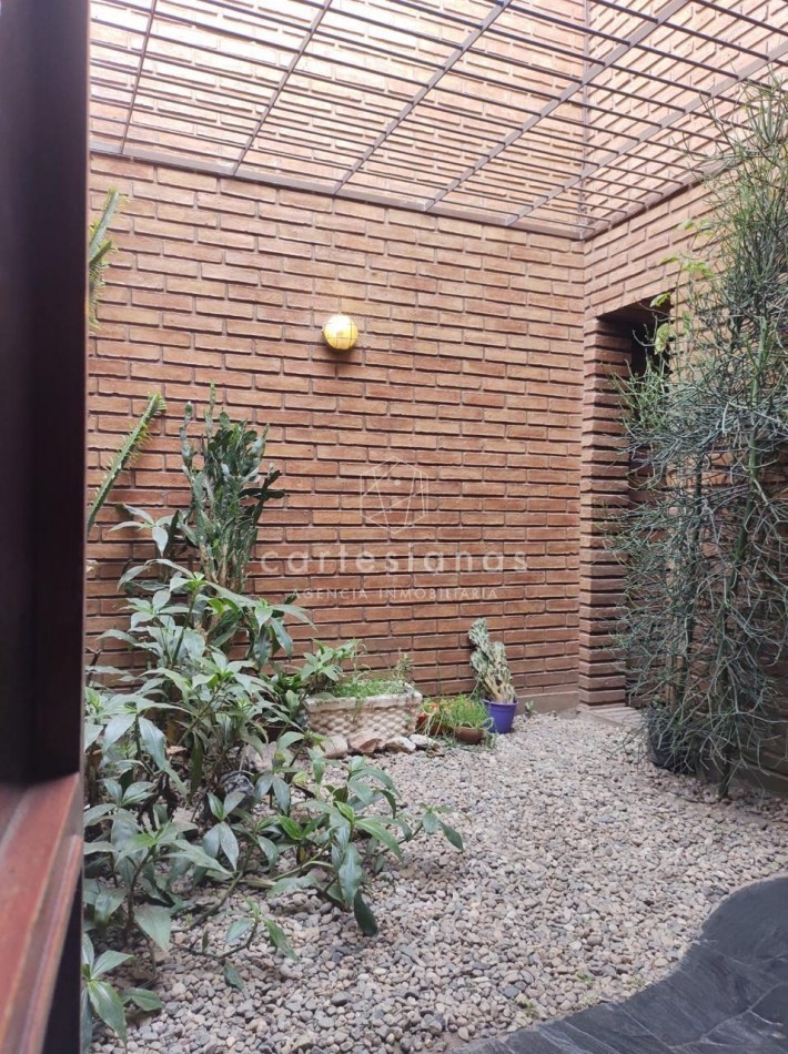 APTO CREDITO CASA DE 3 DORM + OFIC C/INGRESO INDEP. | BAJO PALERMO