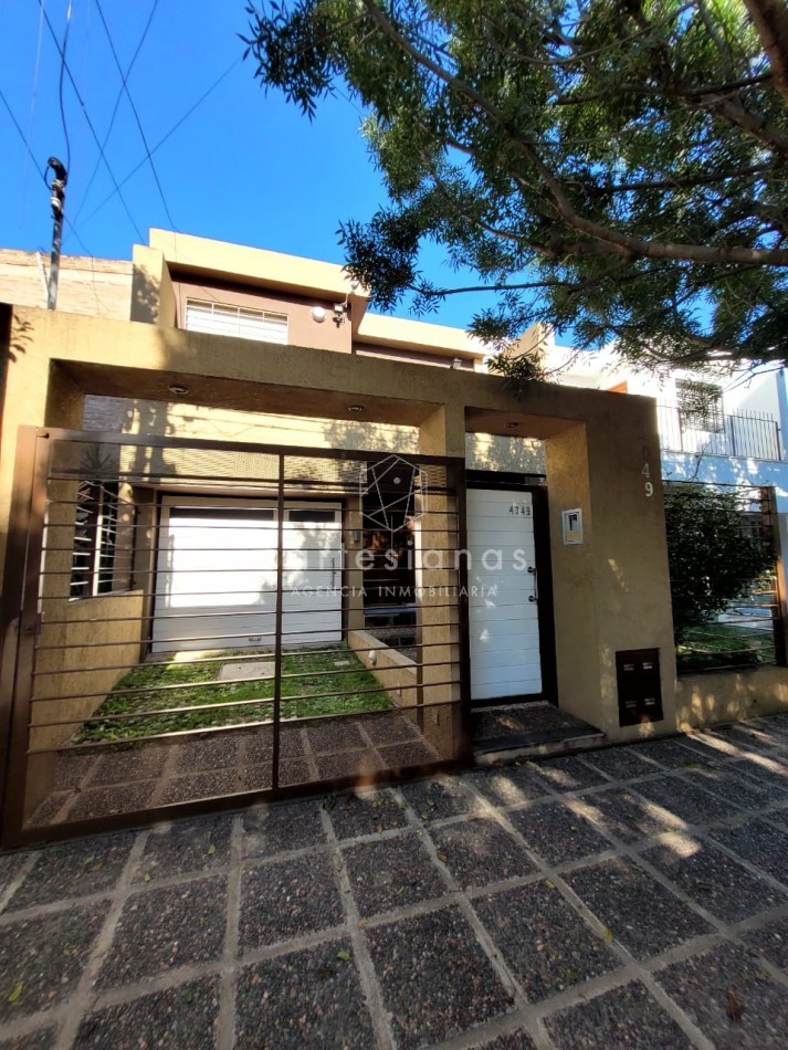 APTO CREDITO. IMPECABLE! DUPLEX DE 3 DORM. ZONA SUR.