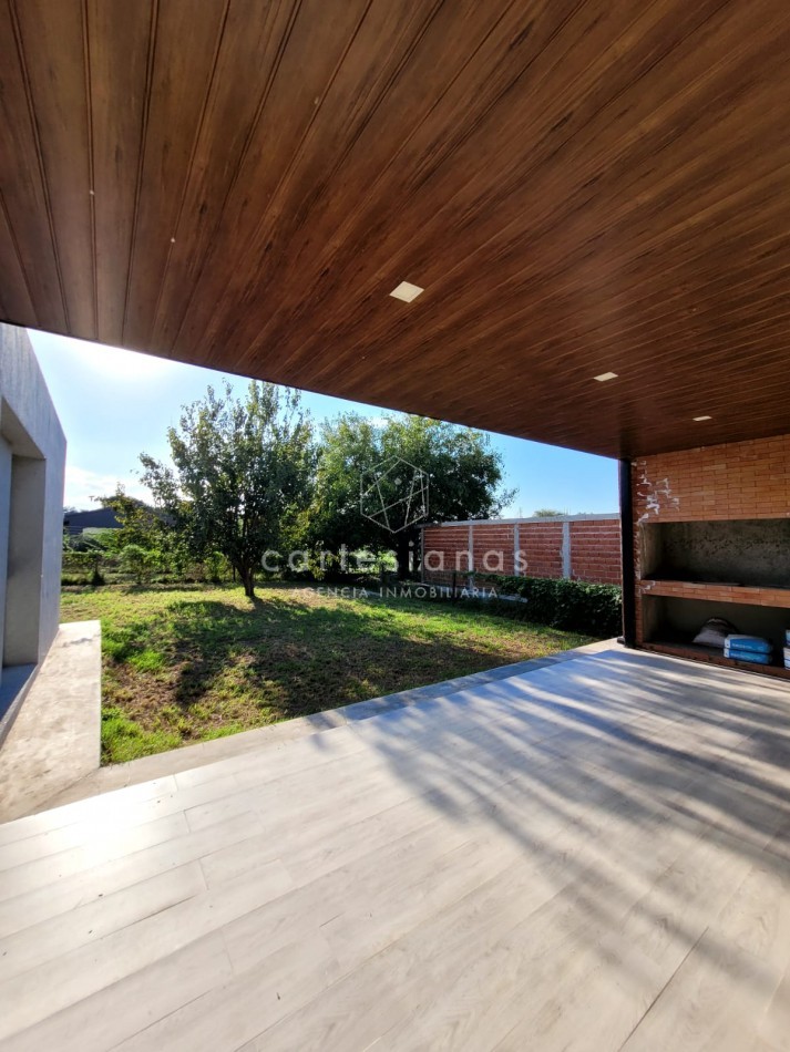 VALLE DEL GOLF 1° ETAPA. CASA 3 DORM A ESTRENAR.