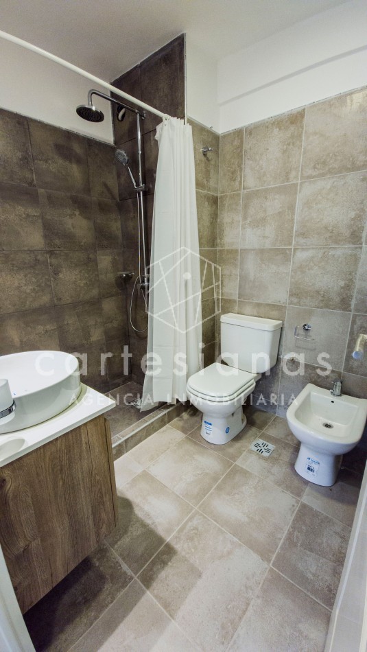 NUEVA CORDOBA. 2 DORM 2 BAÑOS. CONTRAFRENTE C/BALCON