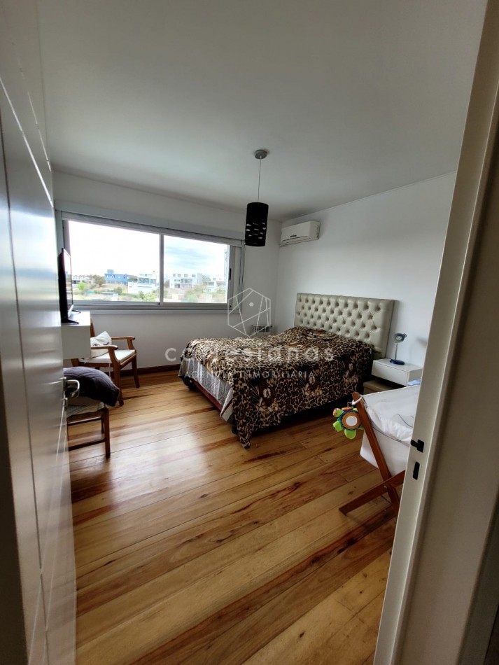 COUNTRY LA RUFINA CASA DE 4 DORM