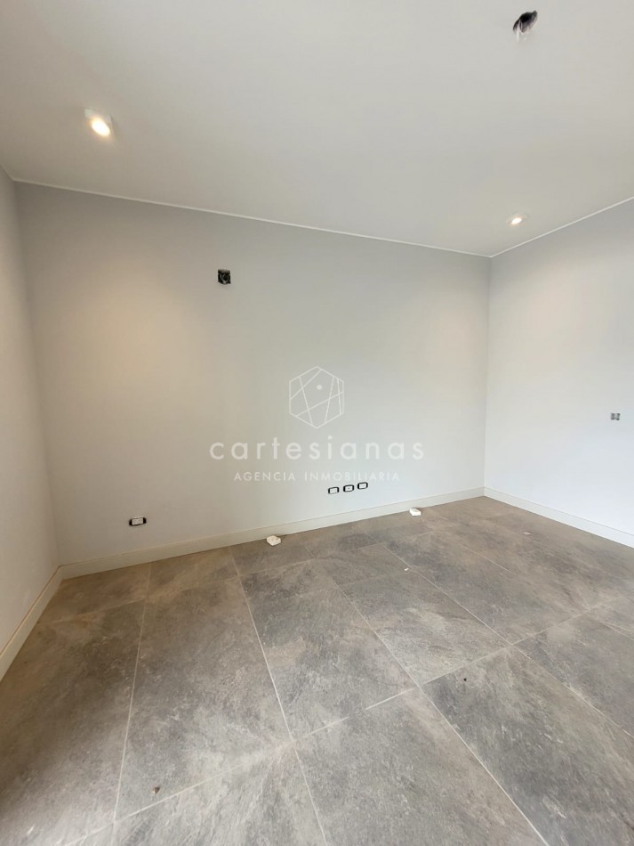 HOUSING EN VILLA WARCALDE. CASA 3 DORM EN UNA PLANTA. CATEGORIA
