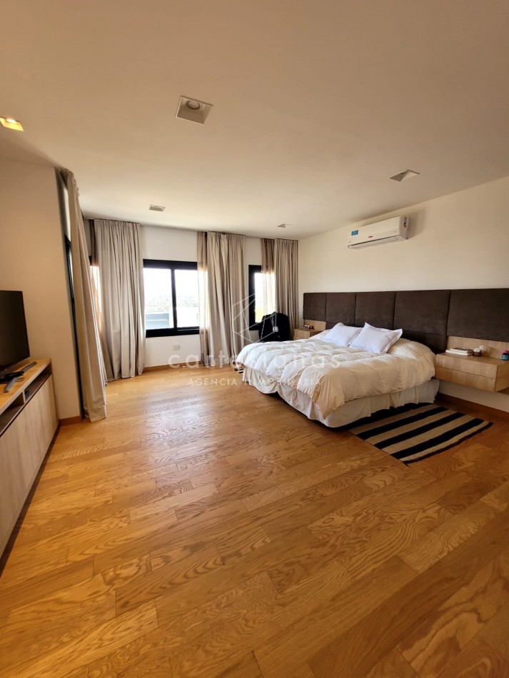 PREMIUM! CASA 4 DORM EN CAUSANA. 650 MTS CUB, 5000 MTS LOTE