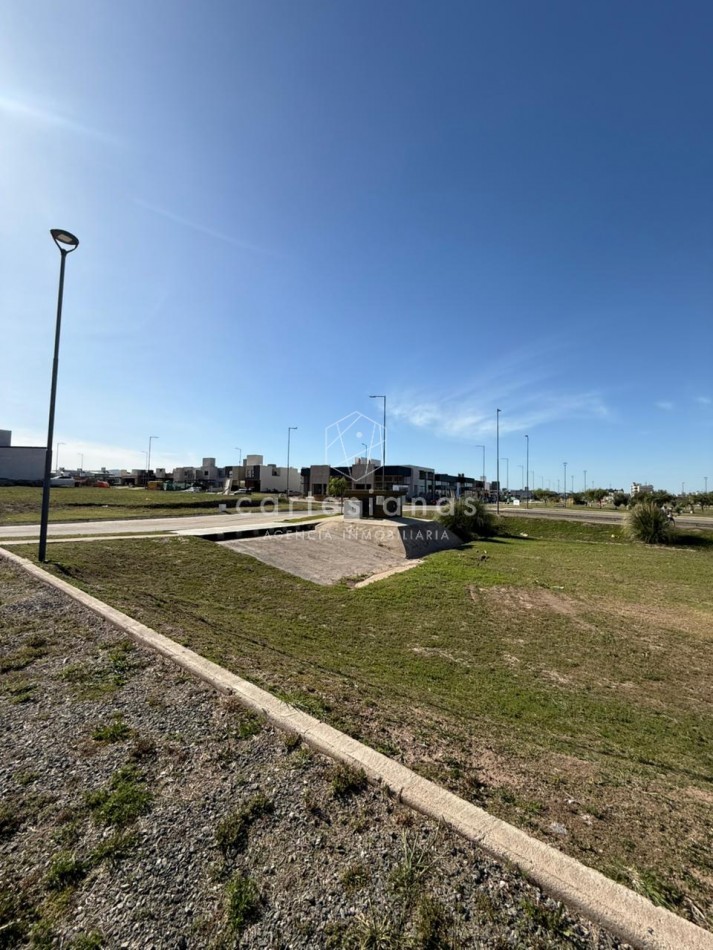 MACRO LOTE EN DOCTA | IDEAL PARA DESARROLLO DE TORRES Y LOCALES COMERCIALES