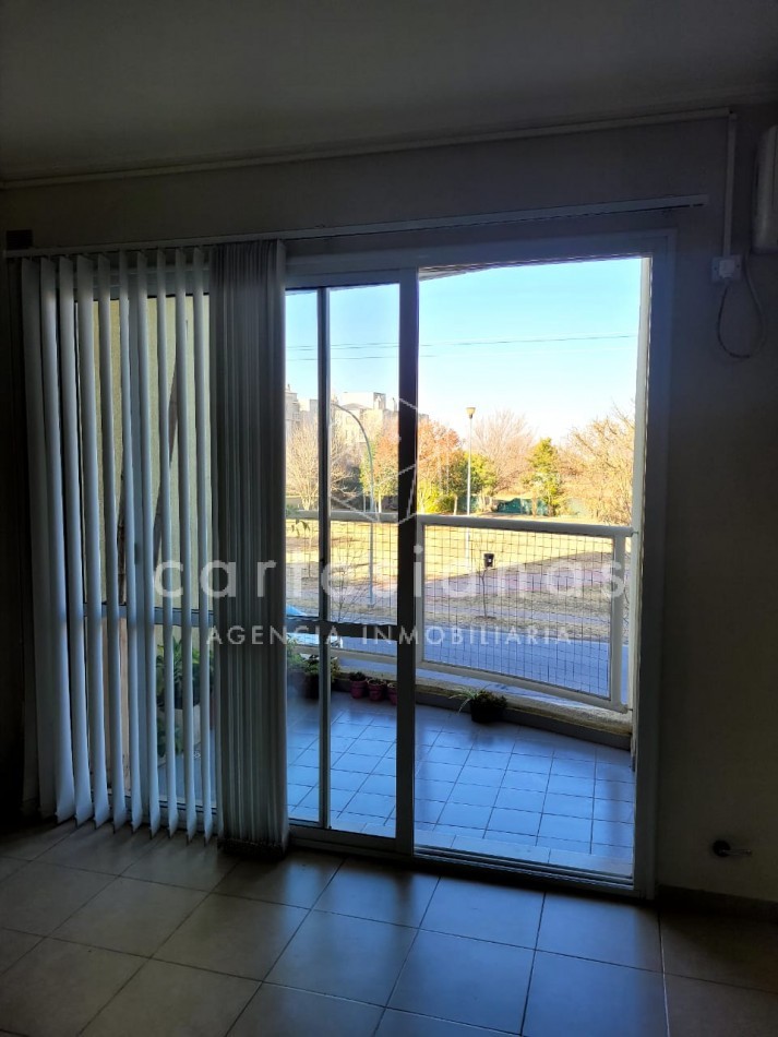 BALCONES DEL CHATEAU  3 DORM C/1 COCHERA. SEGURIDAD 24 HS. NO APTO CREDITO