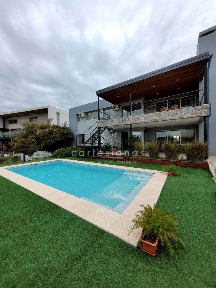 COUNTRY LA RUFINA CASA DE 4 DORM
