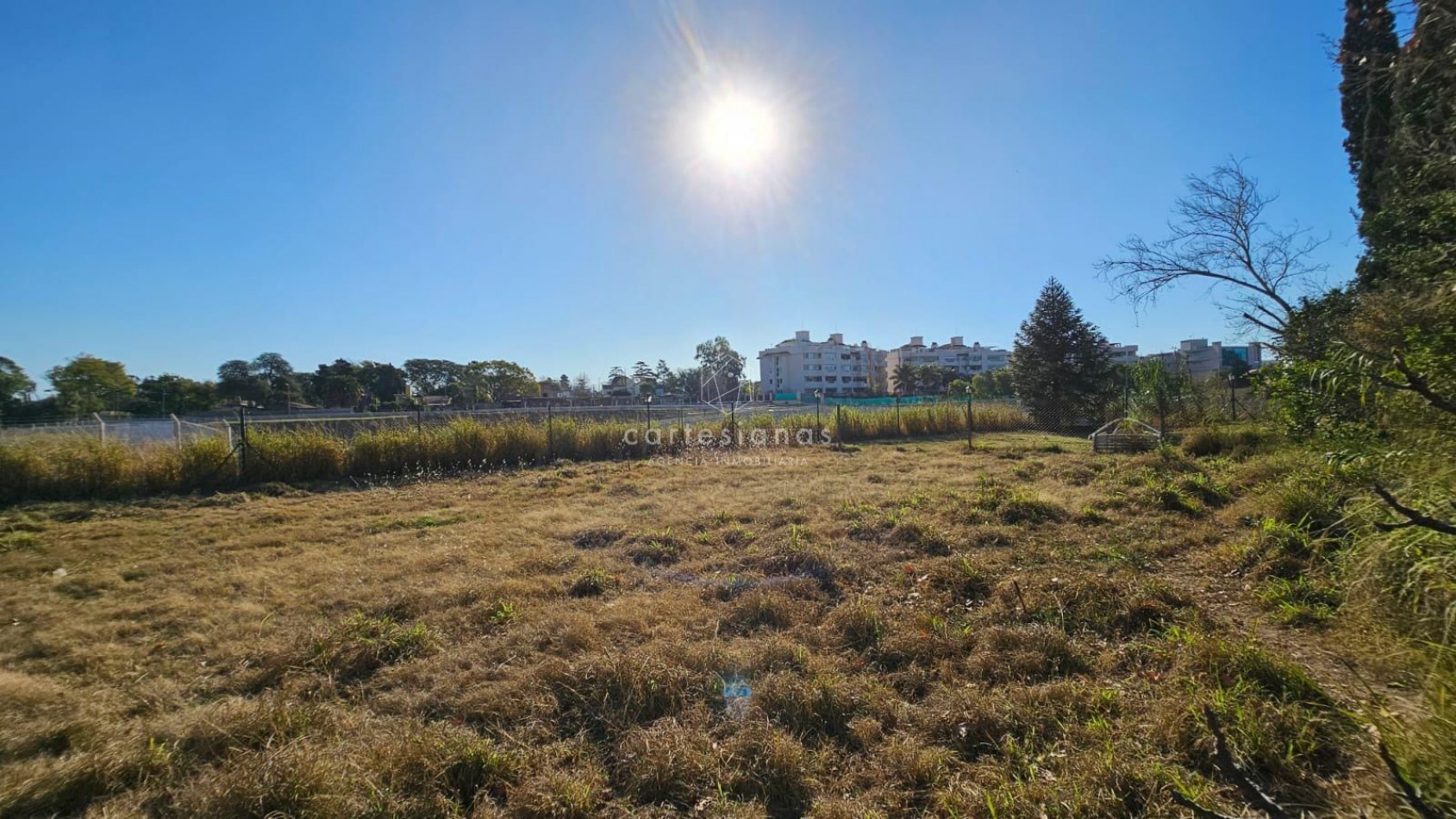 CERRO DE LAS ROSAS 2400 M2 APTO HOUSING. A MTRS DE RAFAEL NUÑEZ/MUJER URBANA
