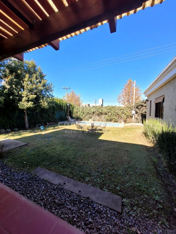 MORADA, VILLA URBANA. CASA DE 2 DORM , 2 BAÑOS, PILETA. APTO CREDITO HIPOTECARIO