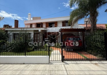 CASA DE 4 DORM C/PILETA | BAJO PALERMO