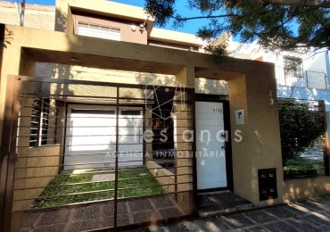 APTO CREDITO. IMPECABLE! DUPLEX DE 3 DORM. ZONA SUR.